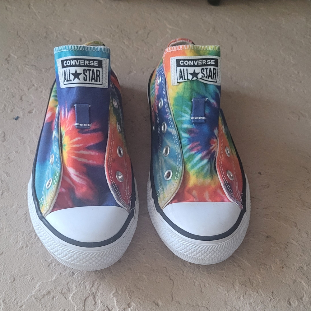 Size 2 Converse Chuck Taylor All Stars Tie Dye Kids Sneakers